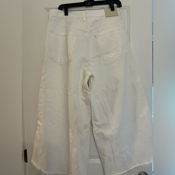 Citizens of Humanity Gaucho pants 👖PLEASE SEE THE LAST 2 PICS FOR ACTUAL MODEL - Picture 4 of 5